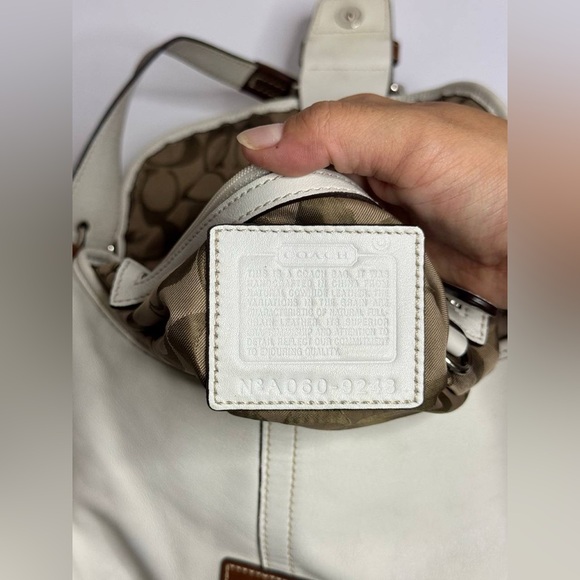 Coach Y2K SoHo White/Brown Leather Shoulder Bag - Picture 11 of 12